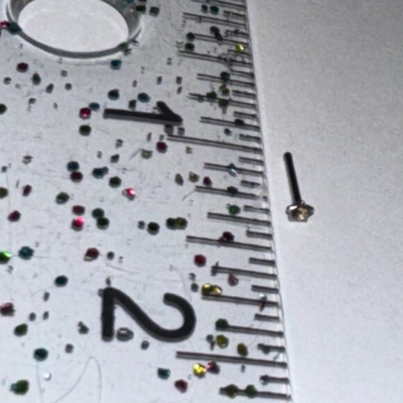 20 Gauge Topaz Yellow Star Shaped Nose Rings - Picture 2 of 16